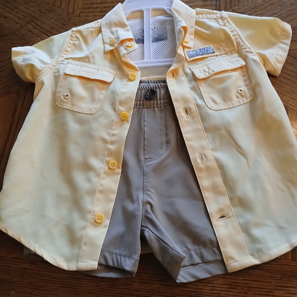 New!!  12/18 M Yellow and Gray Kids Shirt by